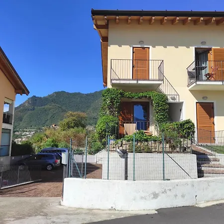 Casa Mk & Mk View Swimming Pool * Pieve (Lombardy)